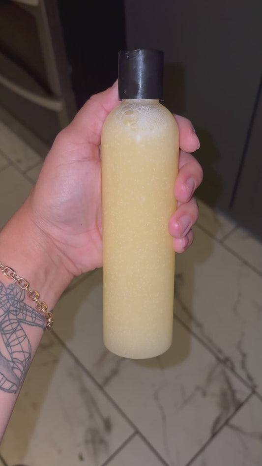 Foaming Aloe Vera and Tea Tree face wash